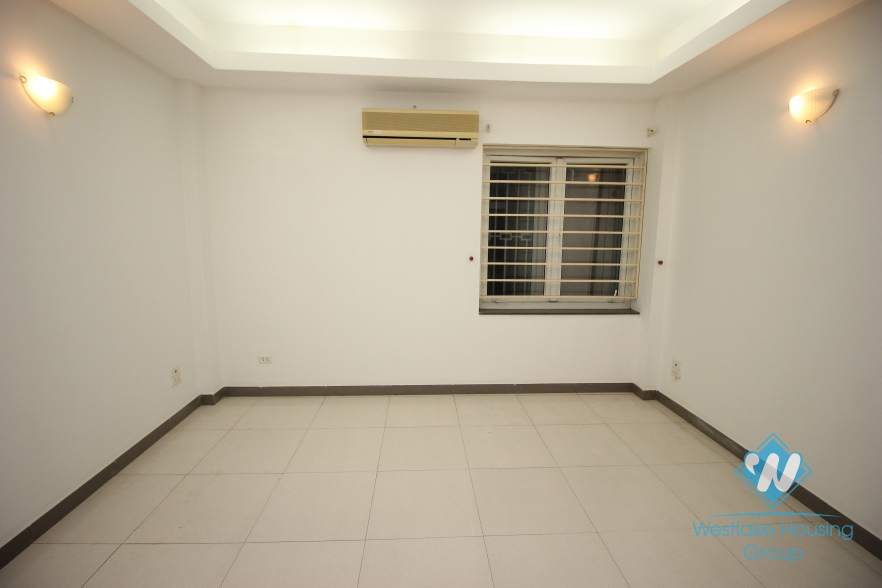 House with 8 floor for rent in Ba Dinh district, Ha Noi City